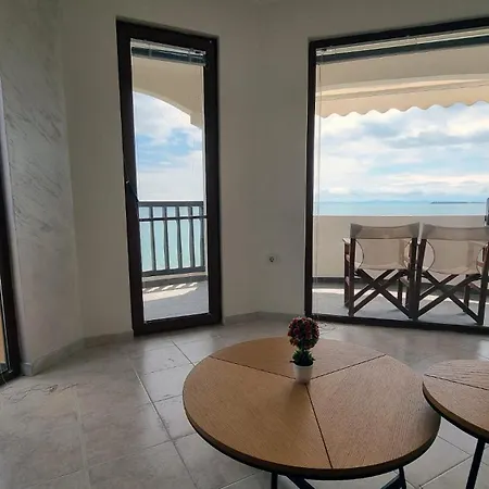 под наем с фронтална гледка море, гр. влас Apartment Sveti Vlas